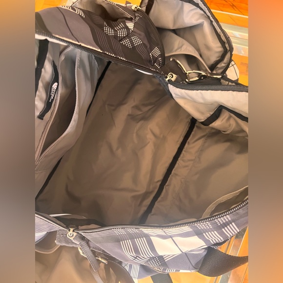 The North Face Bag - Picture 13 of 16